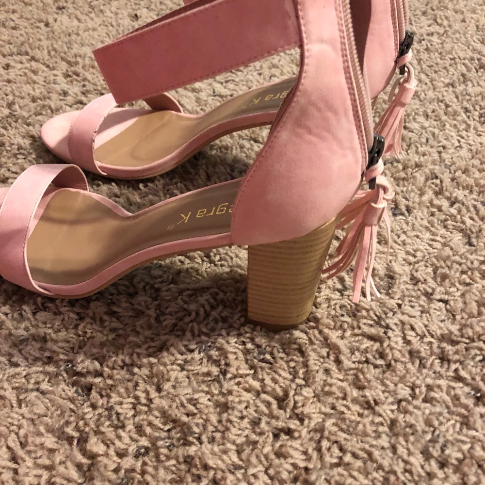 Women’s shoes